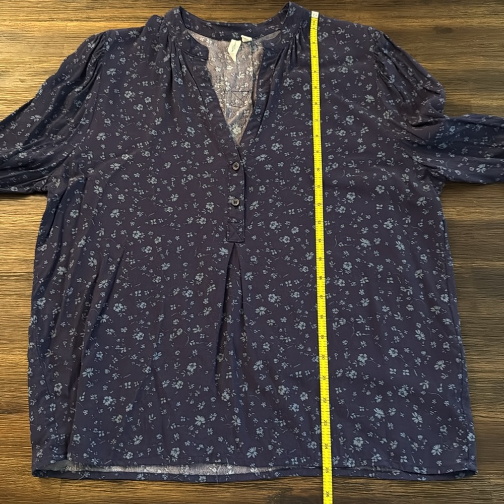 Treasure & Bond Blue Floral Long Sleeve Button Front Blouse Medium - Picture 9 of 9